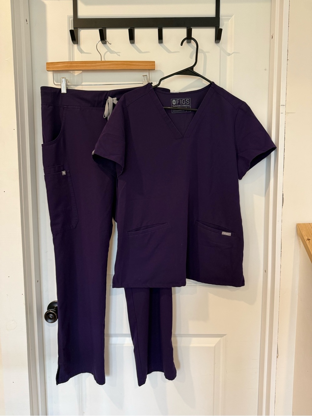 Figs Women’s Deep Purple Straight Leg Scrub Set